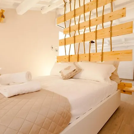 Guest house Colibri House Apartsuite Chioggia
