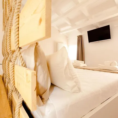Colibri House Apartsuite Chioggia Guest house